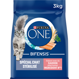Croquettes pour chat adulte stérilisé Saumon, Blé PURINA ONE - 3kg
