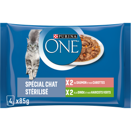 Sachets fraîcheur pour chat stérilisé effilés de saumon et de dinde PURINA ONE, 4x85g